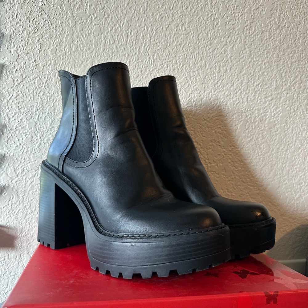 Madden Girl Boots